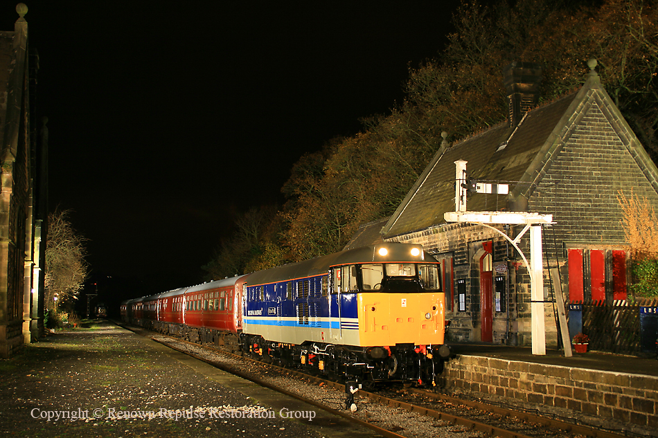 31270 (as 31421) at Darley Dale during the EMRPS night shoot