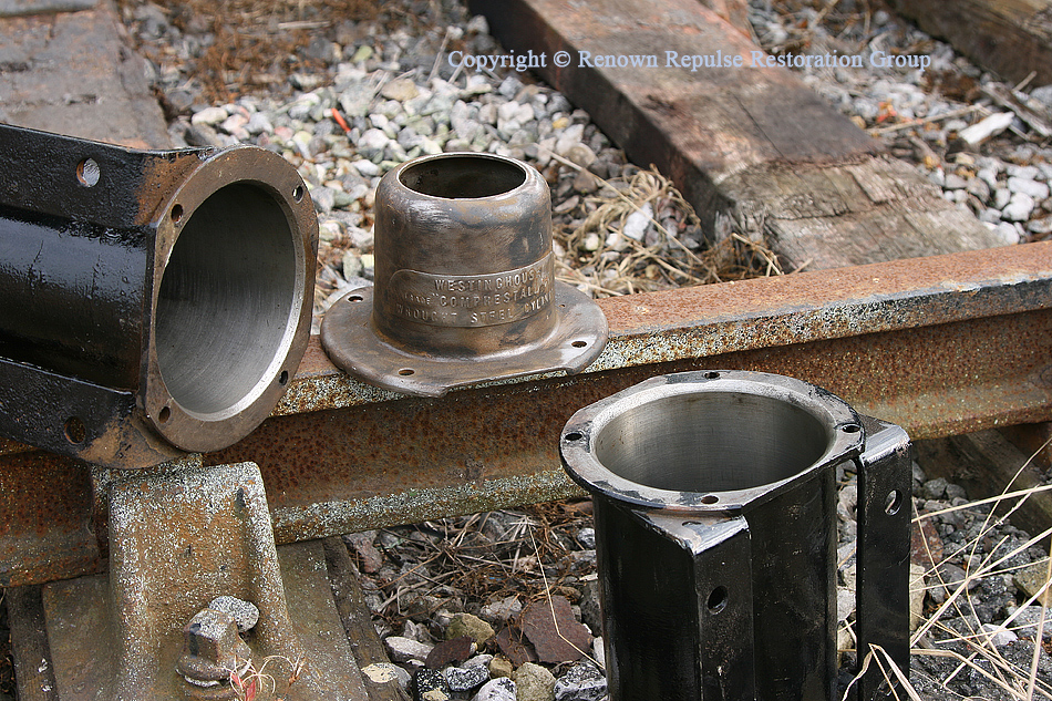 Two brake cylinders and cap